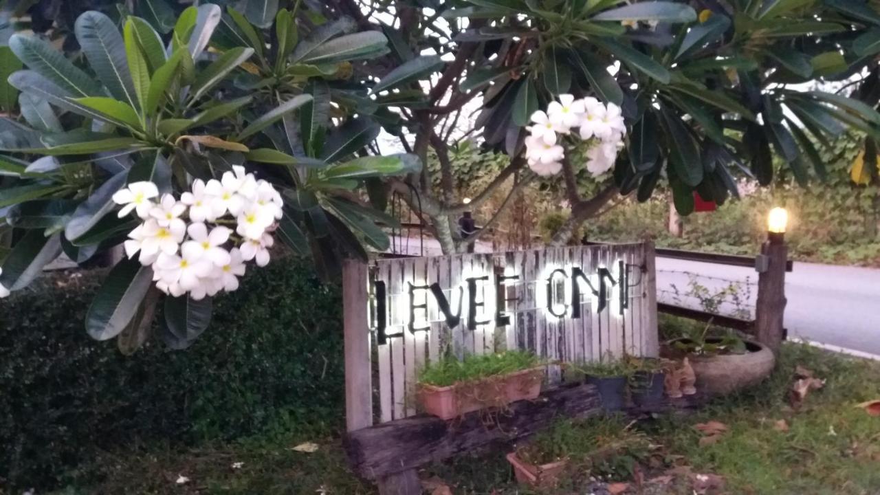 Levee Camp Hotel Nakhon Nayok Exterior photo