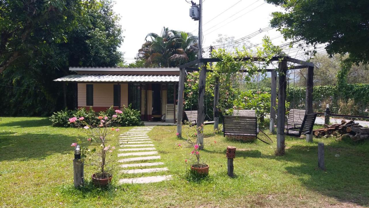 Levee Camp Hotel Nakhon Nayok Exterior photo